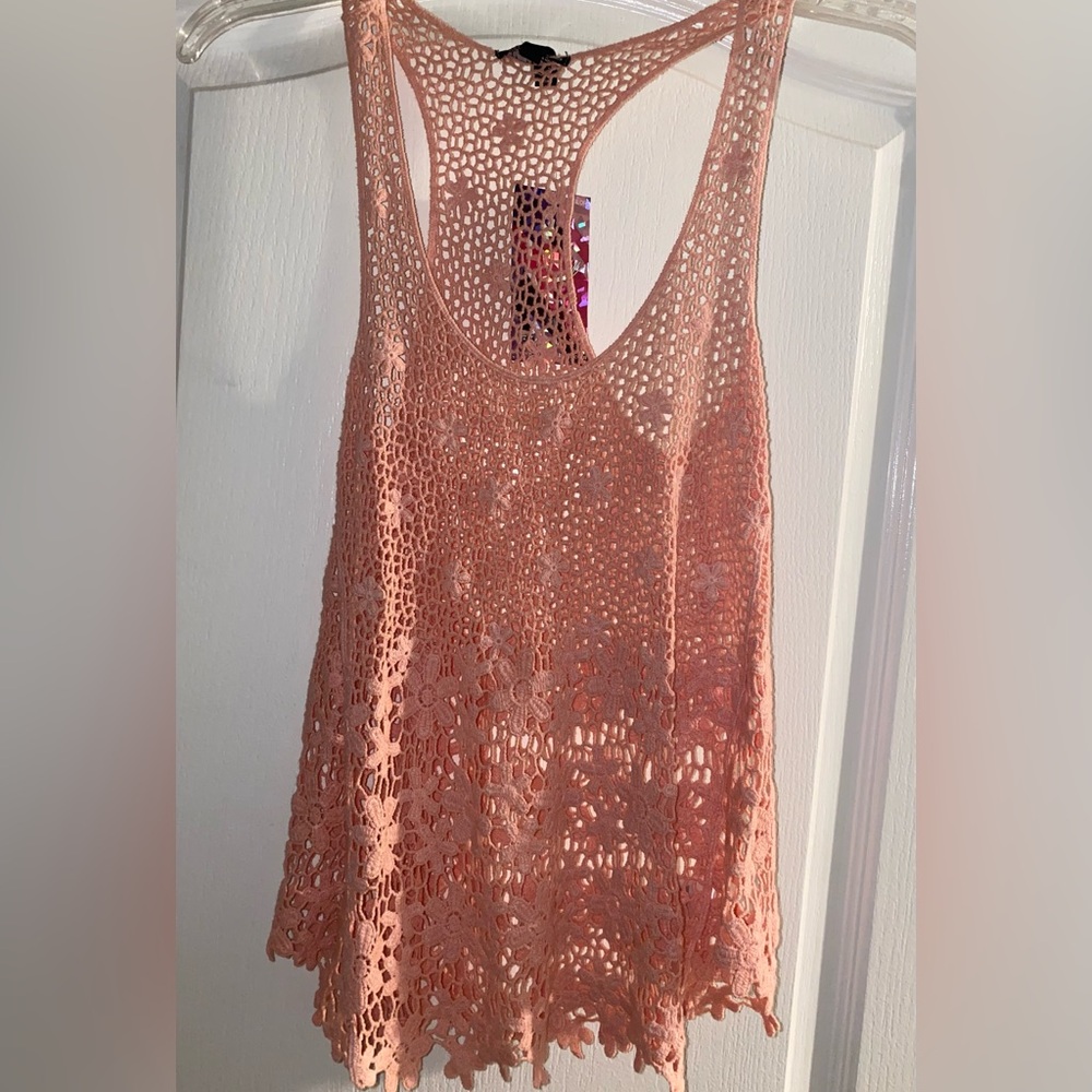 WITH TAG. women’s XS Crochet Lace Tank Top. Pink